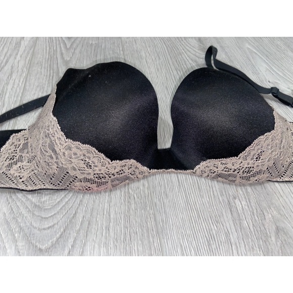 Victoria secret push up bra - Picture 2 of 5